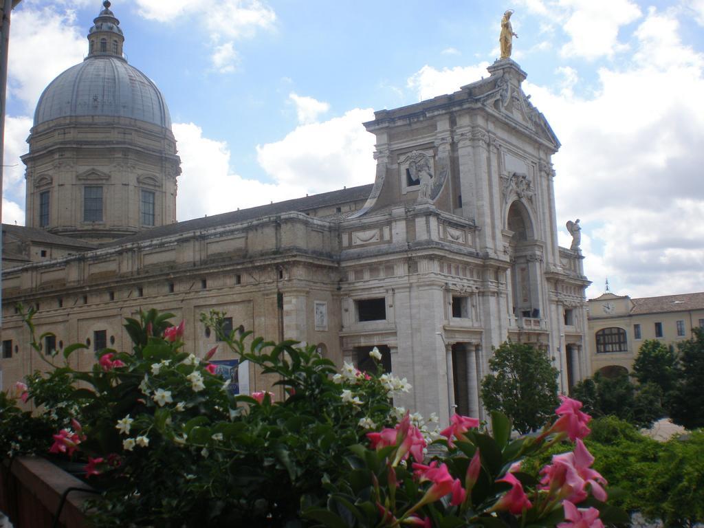 Piazza Degli Angeli 호텔 아시시 외부 사진