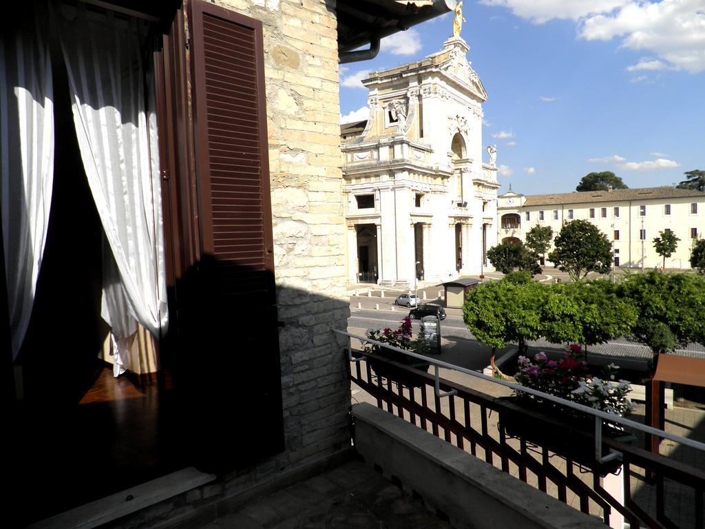 Piazza Degli Angeli 호텔 아시시 외부 사진